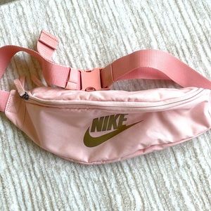 Nike crossbody/belt bag